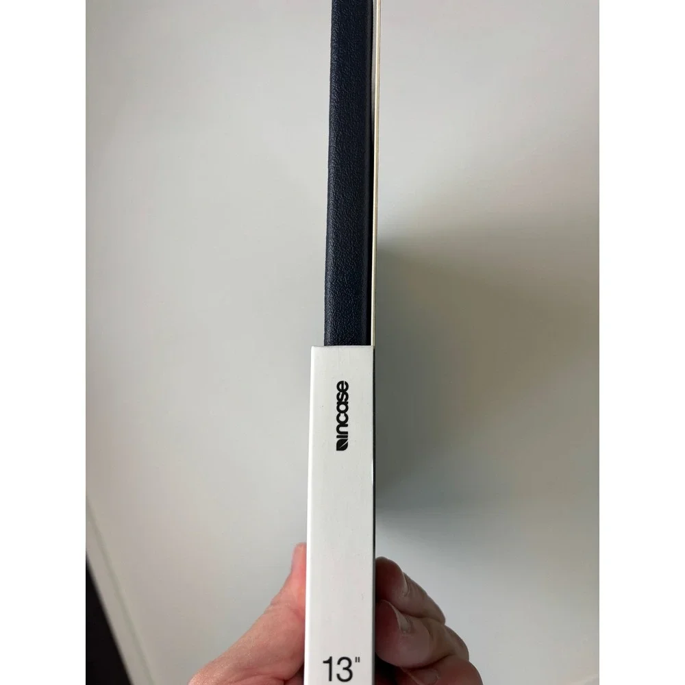 NEW Incase ICON Sleeve Navy Blue MacBook Air Pro 13